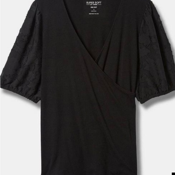 adorable top worn once - Picture 4 of 8